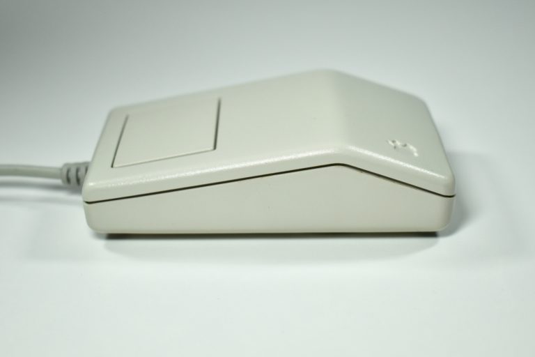 Apple Desktop Bus (ADB) Mouse (A9M0331, 1986)