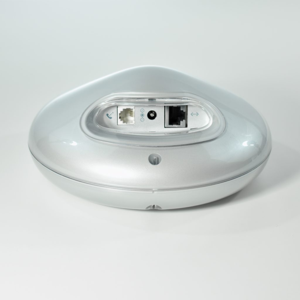 AirPort Base Station original 1999 Mattjfuller AirPort Base Station original 1999 Mattjfuller