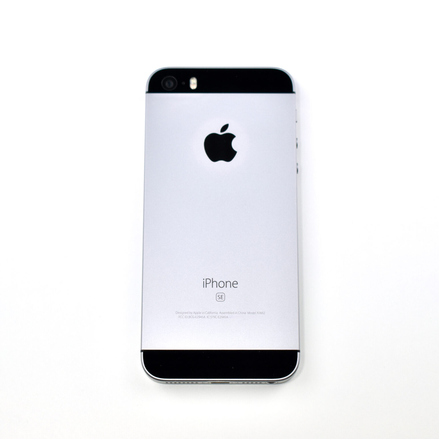 iPhone SE (original, Space Gray, 2016) – mattjfuller.com